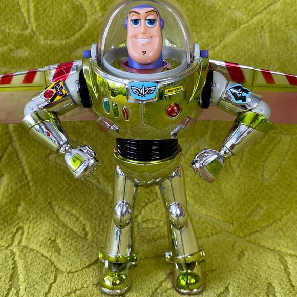 Disney on Ice Metallic Chrome Pixar Buzz Lightyear Toy Story Rare Action Figure - Picture 2 of 10